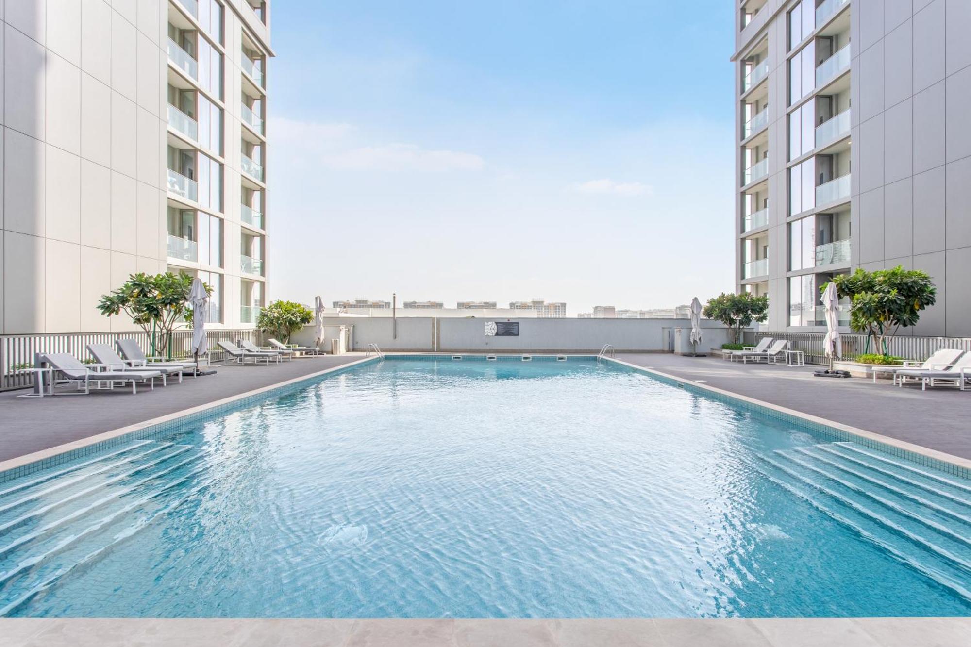 Stay By Latinem Luxury 1Br Plus Study Holiday Home Cv A2712 Near Downtown 두바이 외부 사진