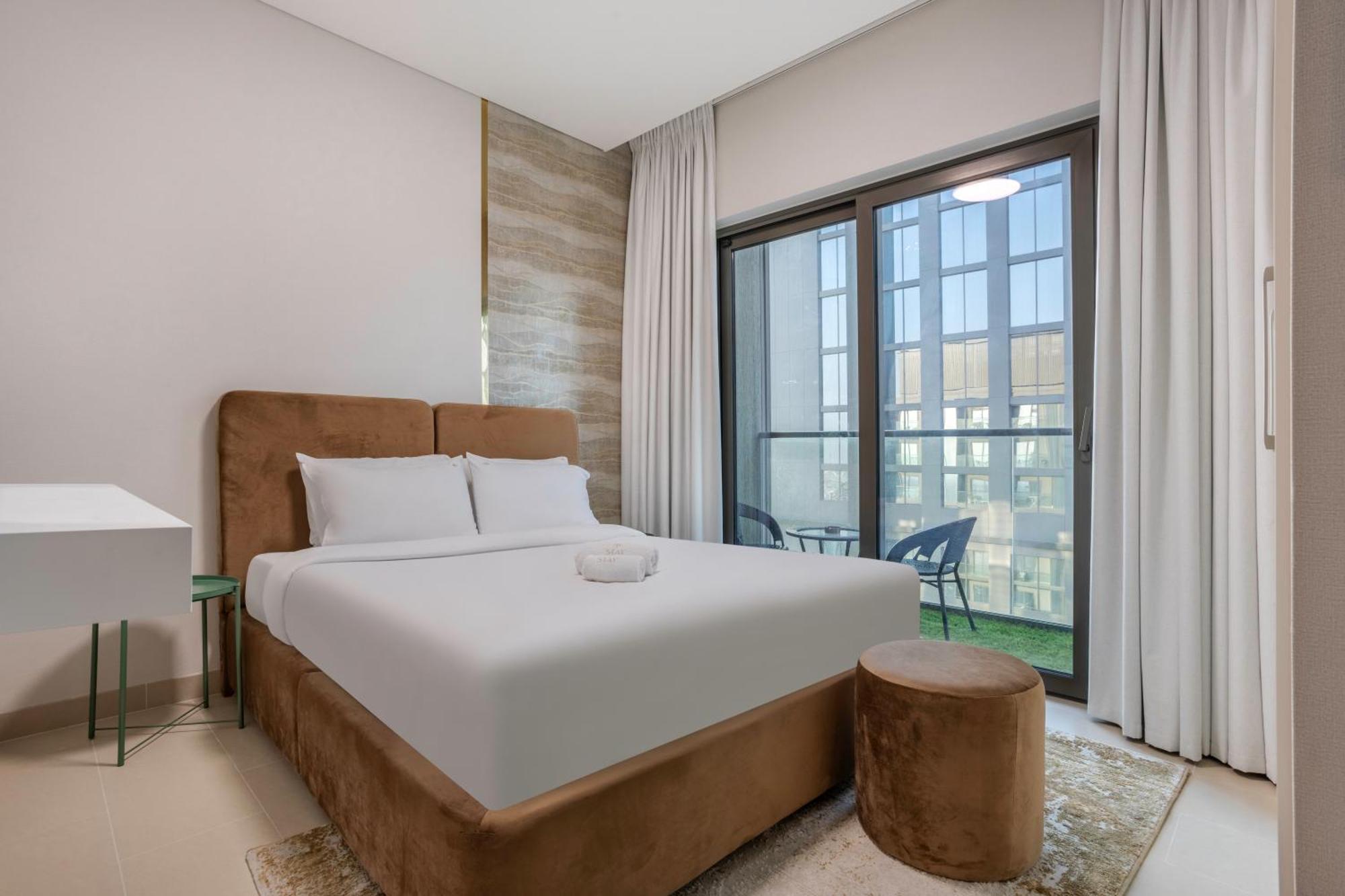 Stay By Latinem Luxury 1Br Plus Study Holiday Home Cv A2712 Near Downtown 두바이 외부 사진