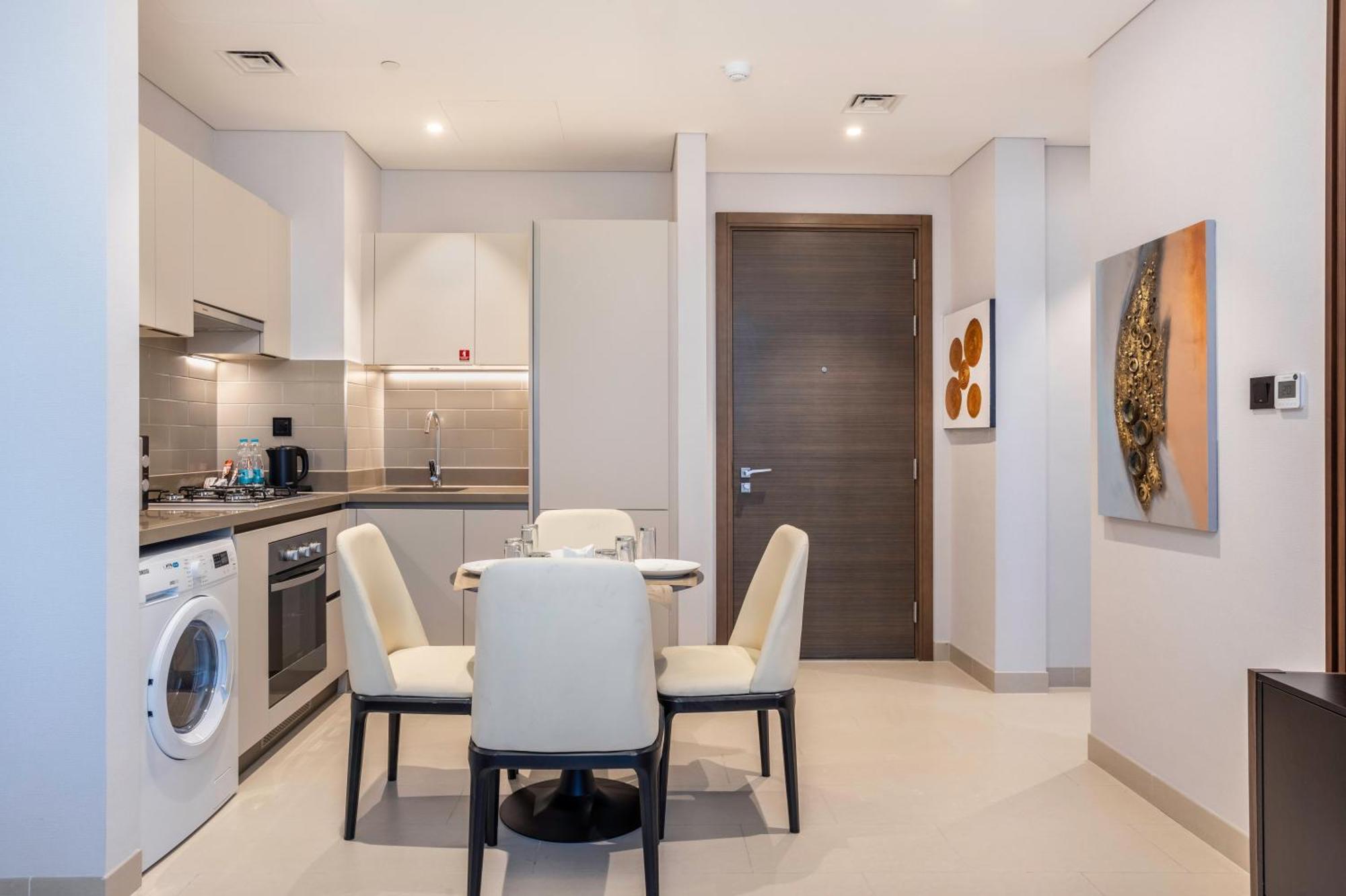 Stay By Latinem Luxury 1Br Plus Study Holiday Home Cv A2712 Near Downtown 두바이 외부 사진
