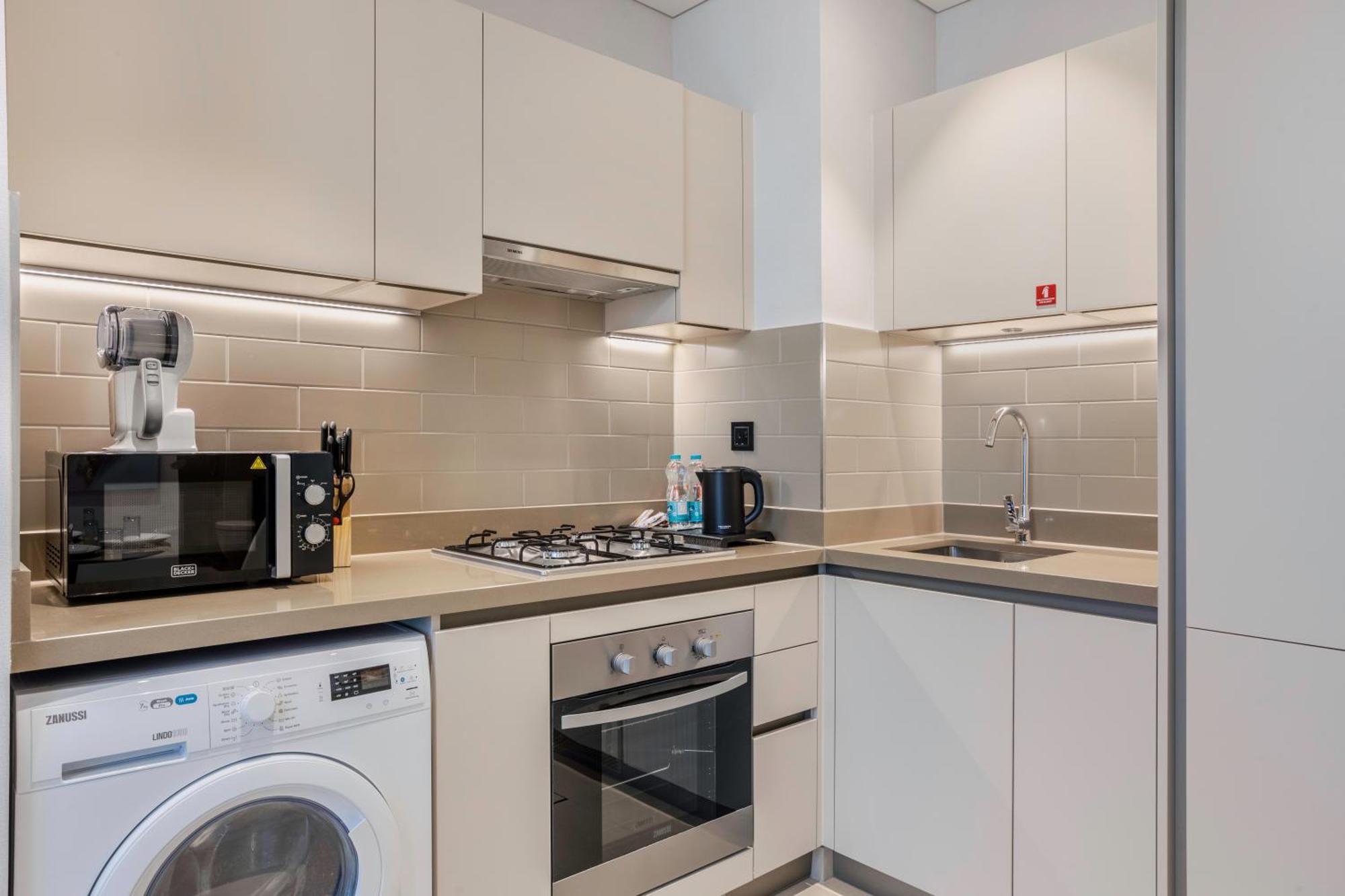 Stay By Latinem Luxury 1Br Plus Study Holiday Home Cv A2712 Near Downtown 두바이 외부 사진